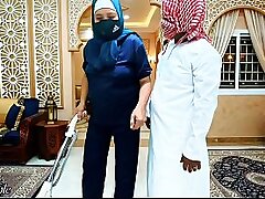Indonesian Muslim Hijabi Housemaid Sucks and Swallows Cum
